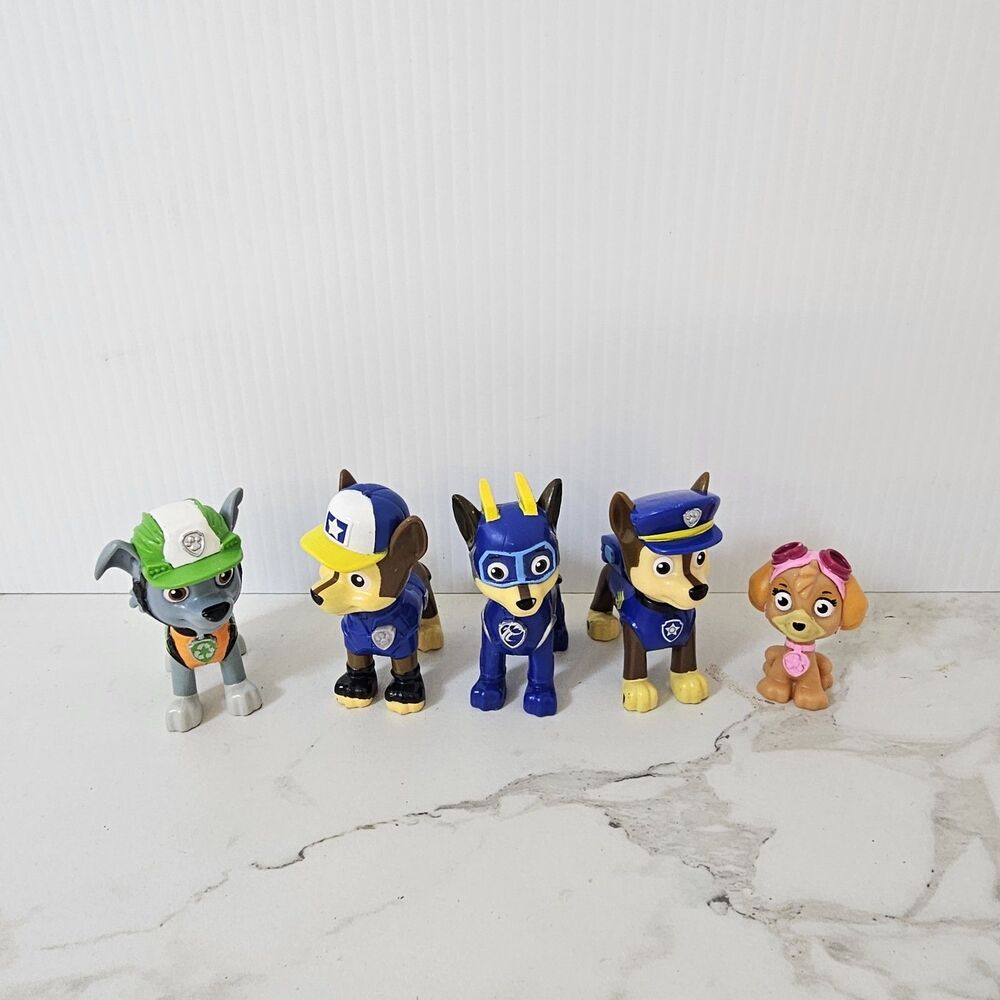 Paw Patrol Action Toys Figures Lot of 5